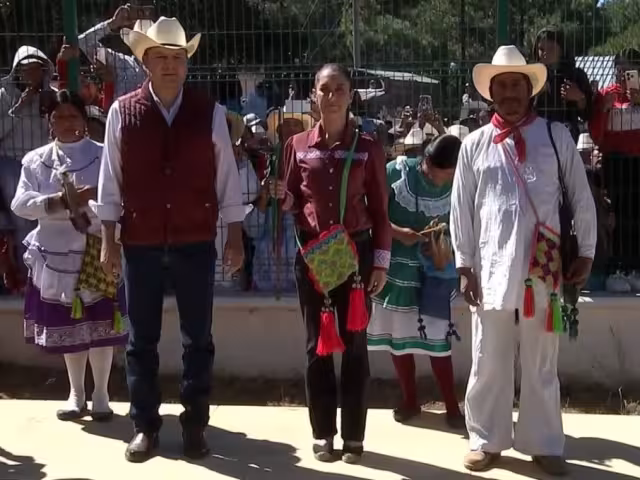 La presidenta Claudia Sheinbaum Pardo encabeza este 9 de noviembre la inauguración Camino artesanal Pata de Gallo-Santiago Teneraca