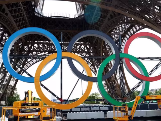 Durante la noche del domingo al lunes se registraron ataques que afectaron a las operadoras de telecomunicaciones en Paris