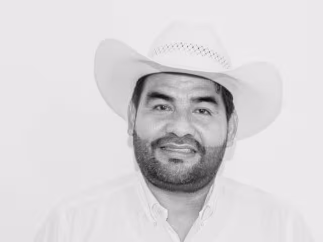 Javier Cruz Jiménez, además de haber ocupado el cargo de alcalde, fue reconocido por su labor en San Pedro Mixtepec