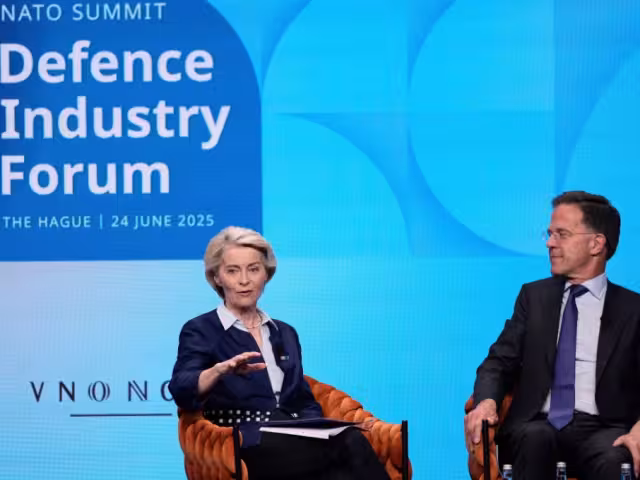 Ursula von der Leyen, presidenta de la Comisión Europea y Mark Rutte, secretario general de la OTAN