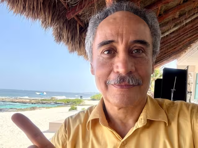 David Villalpando, ‘El Profesor Virolo’ aparece en redes sociales pidiendo una oportunidad laboral
