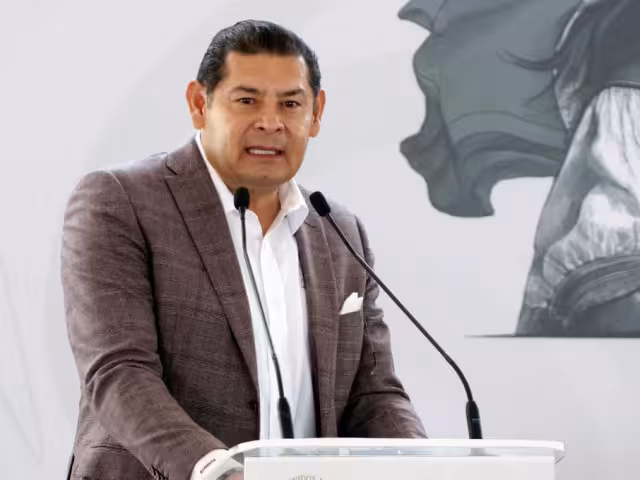 Alejandro Armenta, gobernador de Puebla
