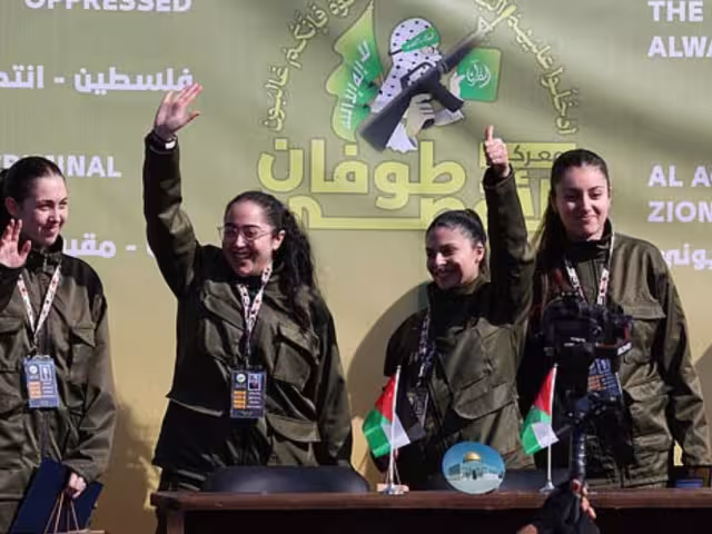 Las exrehenes se reunirán con sus familias en la base militar de Reim, ubicada a siete kilómetros de la frontera con Gaza