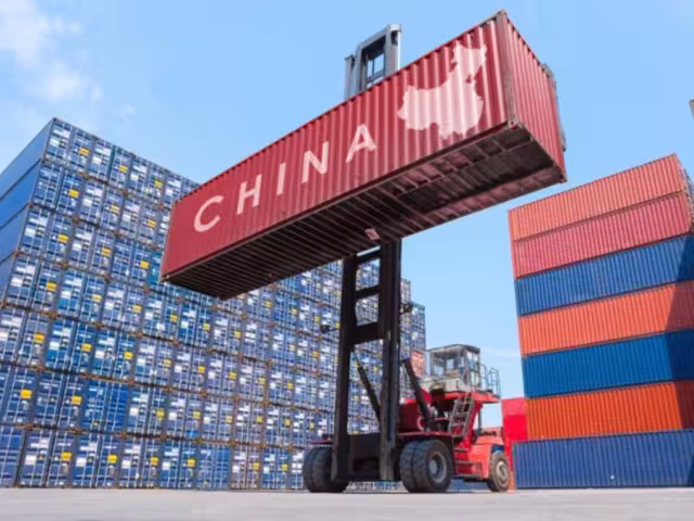 China amplía hasta el próximo mes de febrero la exención de aranceles a productos clave de Estados Unidos