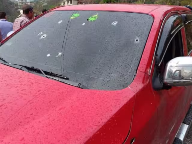 Así terminó uno de los vehículos en Chenalhó, Chiapas