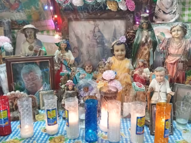 El alma no muere si hay quien la recuerde: costumbres que resisten al olvido