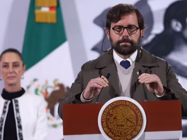 Alejandro Svarch Pérez, titular del IMSS-Bienestar