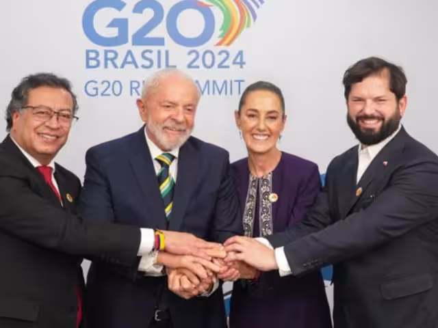 La presidenta de México, Claudia Sheinbaum, junto a sus homólogos de Colombia, Gustavo Petro; Brasil, Luiz Inácio Lula da Silva y Chile, Gabriel Boric