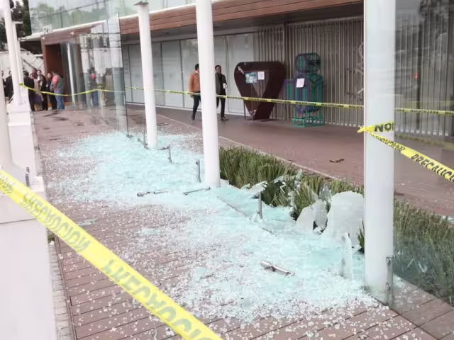 Durante la madrugada de este miércoles las instalaciones del  INAI fueron vandalizadas