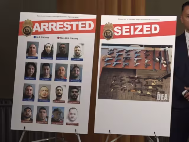 los detenidos, en lugar de ser deportados, enfrentarán largas penas en prisiones estadounidenses