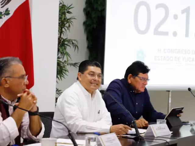 Diputados de Yucatán aprueban Ley del ISSSTEY: reducen la edad de jubilación de 65 a 55 años