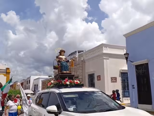 Carmelitas celebran al Santo Niño de Atocha con peregrinación en Campeche