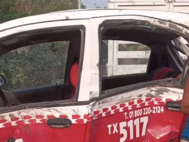 El taxista presentó lesiones graves, por lo que fue llevado a un hospital