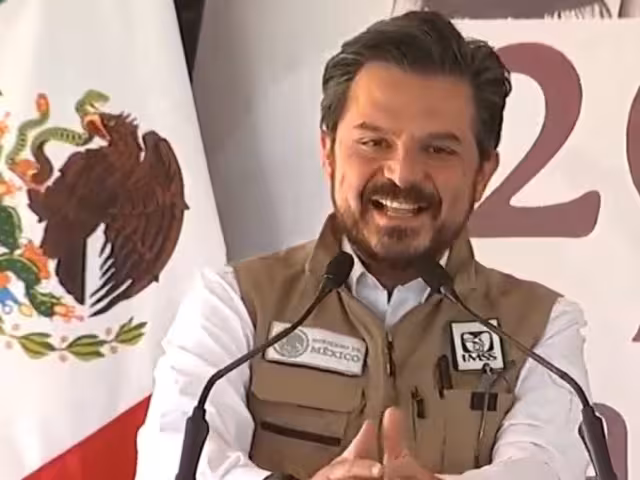 Zoé Robledo Aburto, director general del IMSS