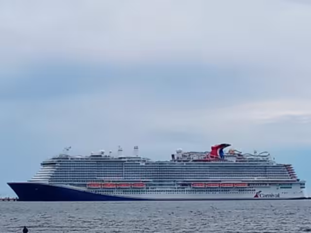 Mahahual recibe más de diez mil cruceristas