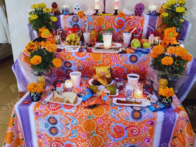 El Día de Muertos es compartir, rezar y honrar a quienes amamos