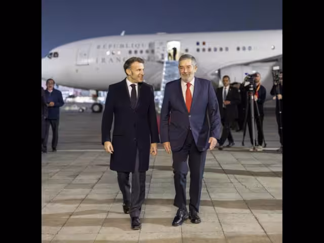 El canciller Juan ramón de la Fuente recibió al presidente de Francia, Emmanuel Macron