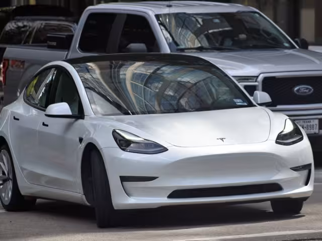 Los vehículos de Tesla no serán ensamblados en Nuevo León, por el momento