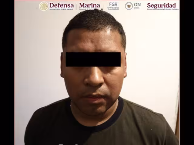 David “N” prestó servicios en 2014 como elemento de Protección Civil y Bomberos en Iguala, Guerrero