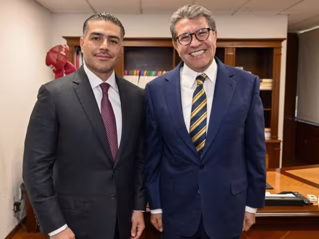 Omar García Harfuch, secretario de Seguridad y Protección Ciudadana y Ricardo Monreal, lider de la bancada de Morena en la Cámara de Diputados