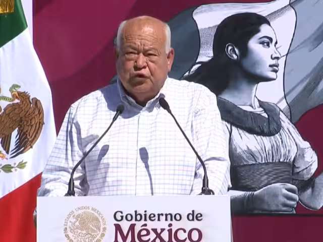 Víctor Manuel Castro Cosío, gobernador de Baja California Sur