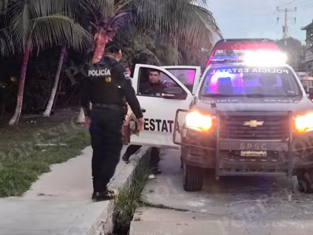 Una movilización policiaca se registró en la colonia Playón por un reporte de presuntos disparos.