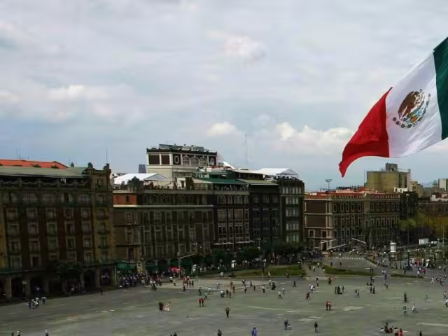 La OCDE advierte una recesión para México en 2025