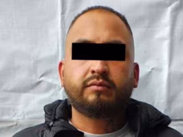 A “El Topo” se le aseguraron 101 bolsitas con marihuana, 300 gramos de hierba a granel, 63 envoltorios con cocaína, 48 bolsitas adicionales con droga