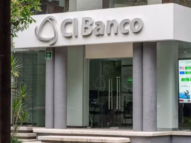 El 10 de octubre, la CNBV revocó la licencia de CIBanco y ordenó su proceso de liquidación