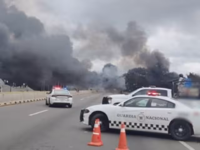 El conductor de la pipa sufrió quemaduras graves en gran parte del cuerpo
