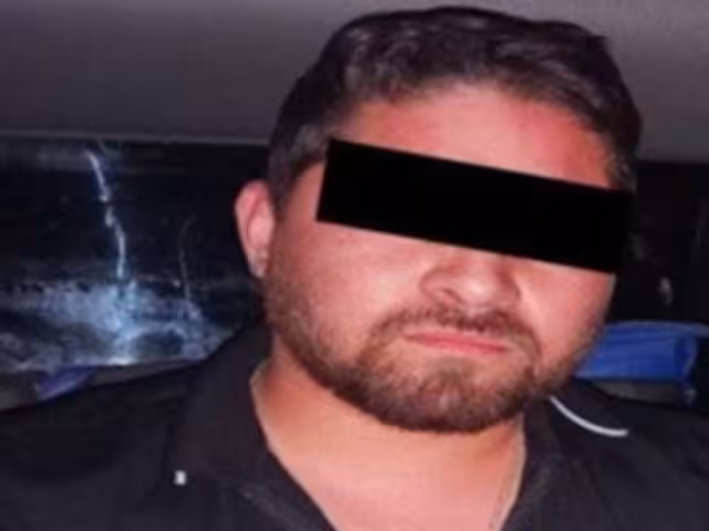 Tras su captura, "El Cholo" fue trasladado a la Ciudad de México, donde quedó bajo la custodia de la FGR