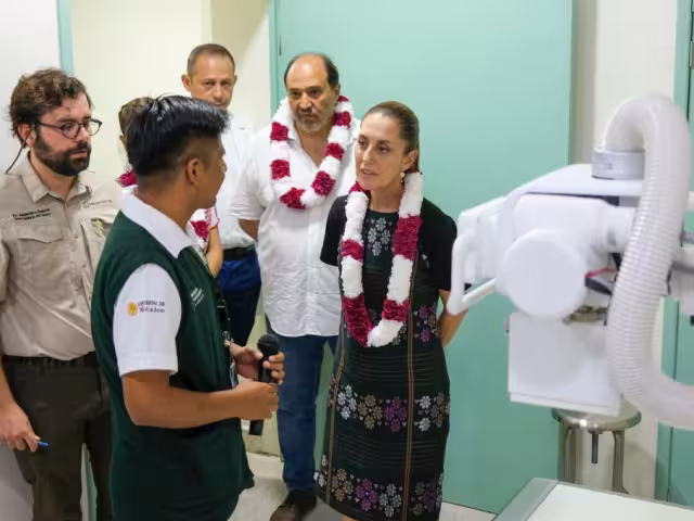 La presidenta Claudia Sheinbaum destacó que se han inaugurado 16 de los 31 hospitales comprometidos