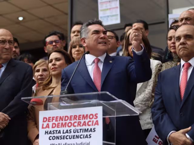 El líder nacional priista, Alejandro 'Alito' Moreno, criticó la participación de Sheinbaum en la Cumbre del G7 en Canadá