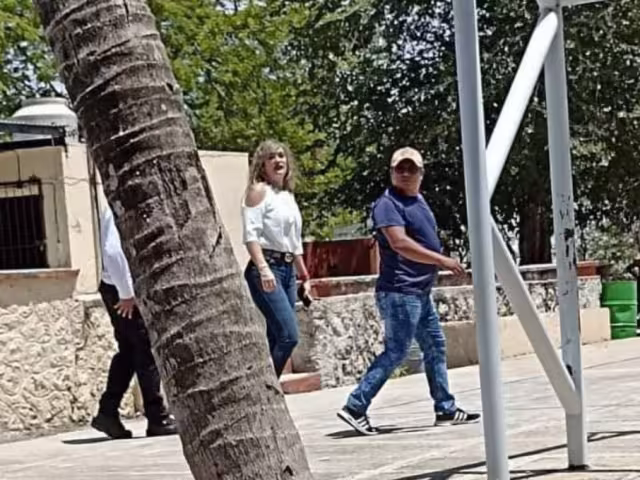 Marcela Muñoz emitió su voto