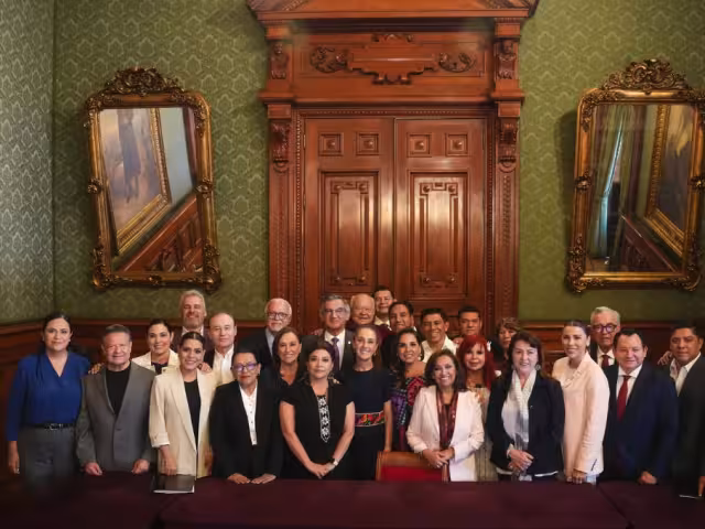 La presidenta Claudia Sheinbaum se reunió con gobernadores para revisar el sistema IMSS-Bienestar