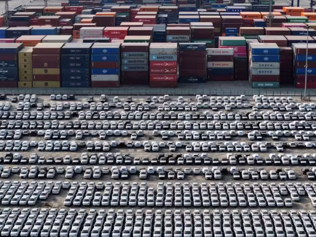 El presidente Trump ha reconocido que su política arancelaria puede conllevar "costes y problemas de transición"