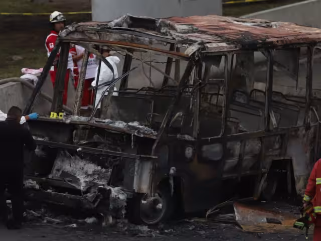 El peritaje inicial indica que el chofer de la pipa, perdió el control del vehículo al conducir a exceso de velocidad