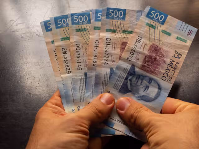 La emprendedora Sasha Amor denunció haber recibido un billete falso de 500 pesos en su negocio