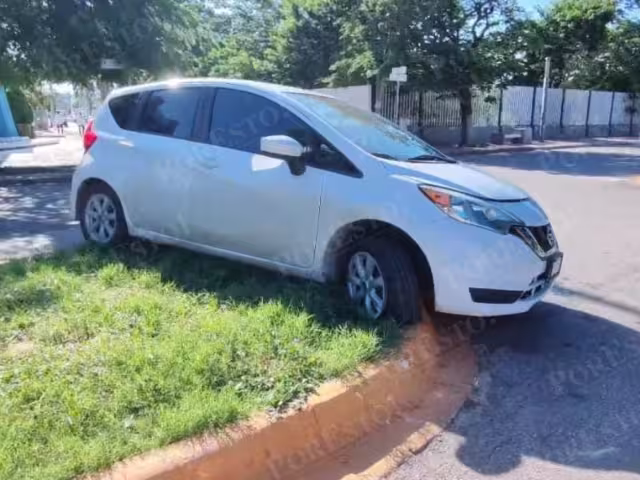 Impacto en Avenida Universidad: mujer lesionada y tráfico afectado