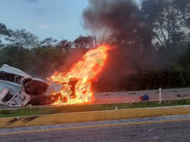 Accidente en la Campeche–Mérida deja 16 muertos; ocho ya fueron identificados