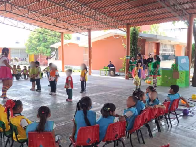 Las lluvias sólo causaron inundaciones sin importancia en los colegios.