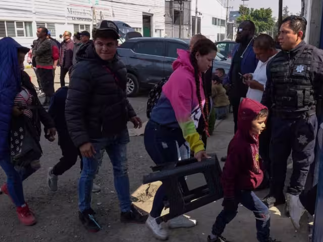 México se mantuvo entre los diez principales destinos de personas solicitantes de refugio a nivel global