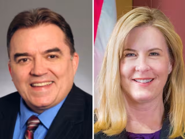 El agresor, cuyo paradero aún se desconoce, se encuentra prófugo, lo que ha activado un operativo de búsqueda