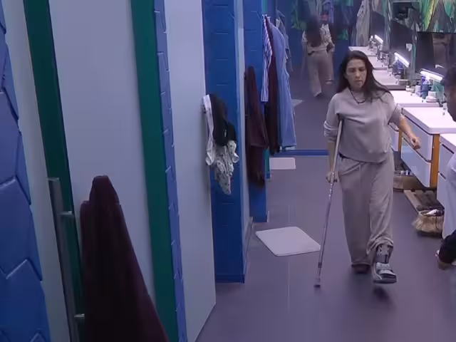 La Casa de los Famosos México: Dalílah Polanco regresa con muletas, este es su diagnóstico