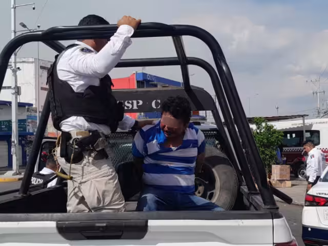 “Con mi hija no”: padre golpea a carterista en la Glorieta de San Pedro