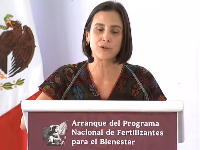 Luz Elerna González Escobar, secretaria de Energía