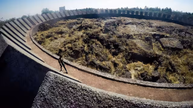 Ubicada en Ciudad Universitaria, esta obra colectiva representa un ícono del arte contemporáneo mexicano