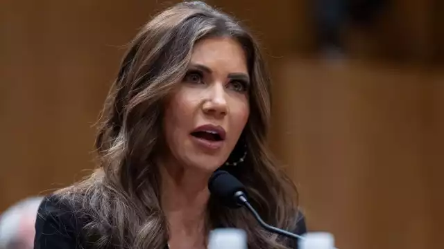 Kristi Noem, titular del Departamento de Seguridad Nacional de Estados Unidos