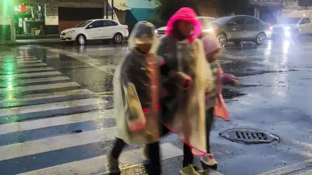 La Semar pidió a la ciudadanía y a la comunidad marítima mantenerse informados y atender las indicaciones de Protección Civil