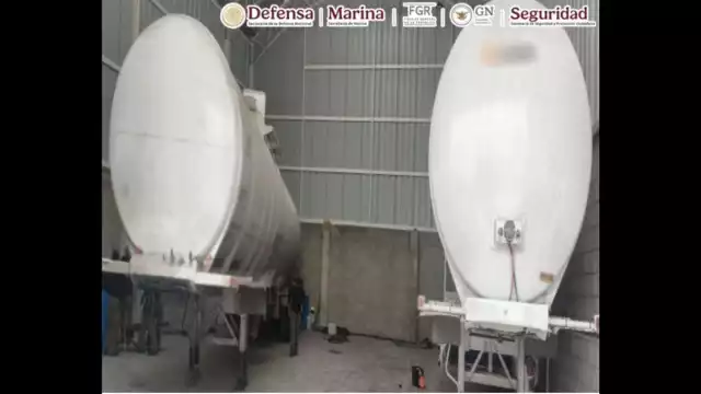 Durante la inspección, los agentes localizaron tanques de gran capacidad, mangueras de diferentes medidas y el combustible almacenado